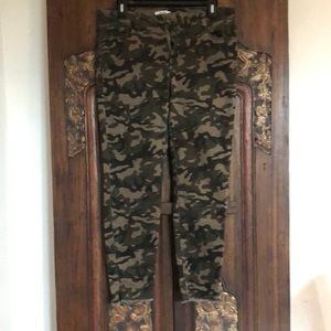 Women Kenzie Camo Jeans